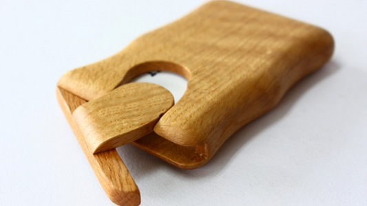 【岐阜】木の名刺入れ(fit)